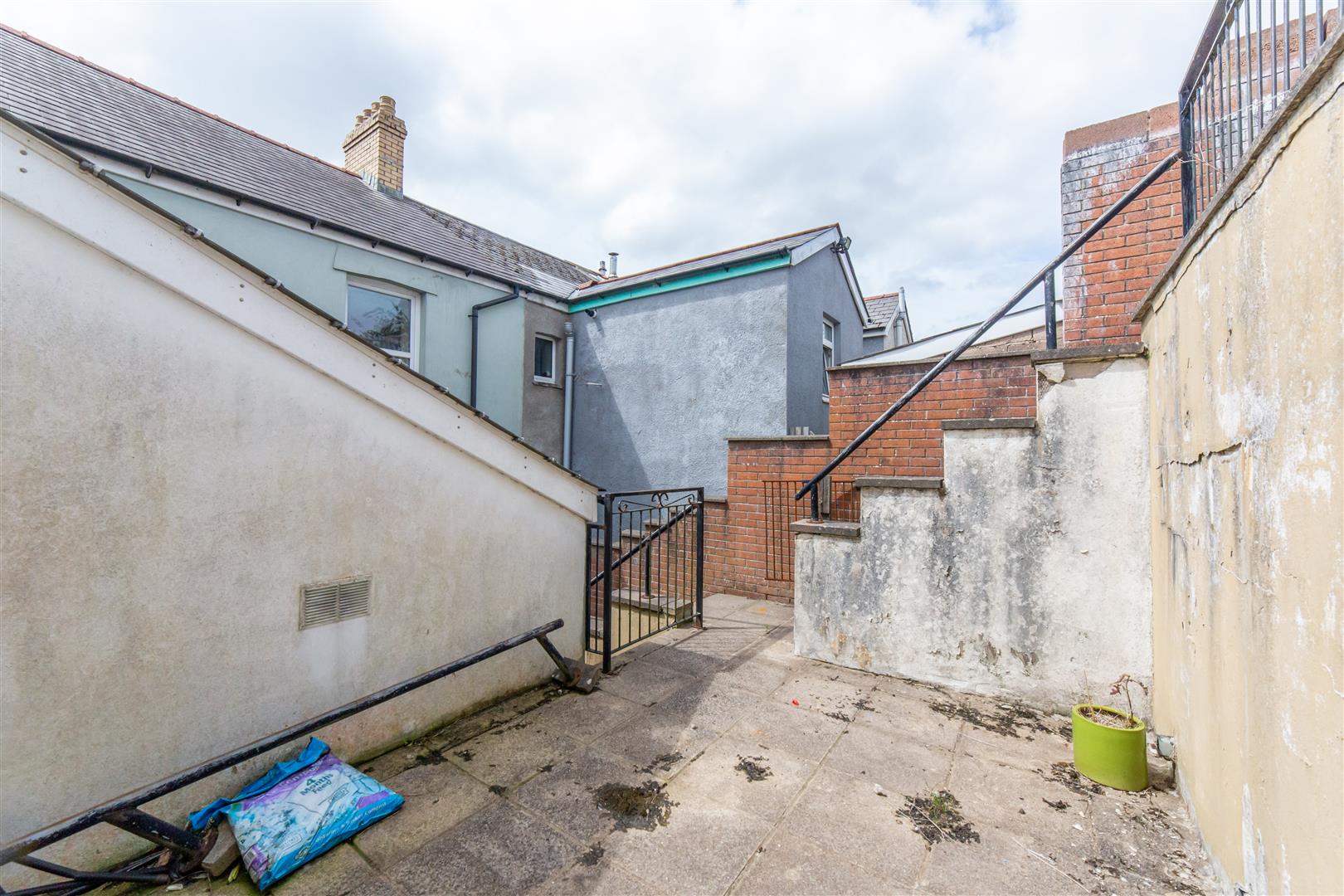 Cwmavon Road, Blaenavon, Pontypool One2One Estate Agents